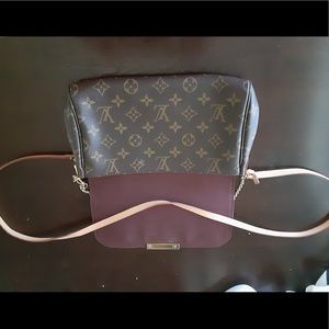 Louis Vuitton purse